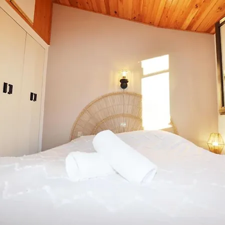A 150m De La Apartament *