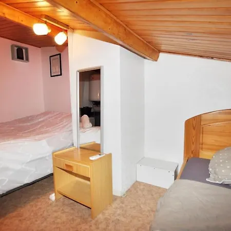 Apartament A 150m De La